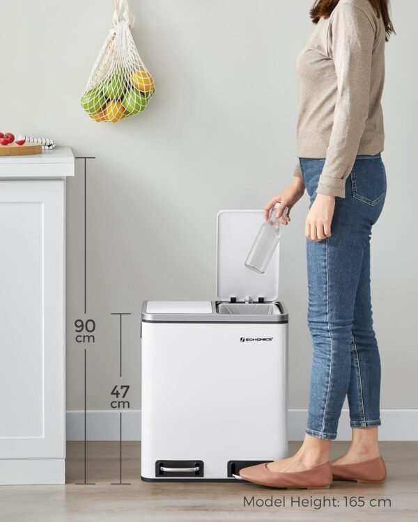 Dviguba rūšiavimo šiukšliadėžė 2 × 15 l su pedalais, 30 l, balta – SONGMICS