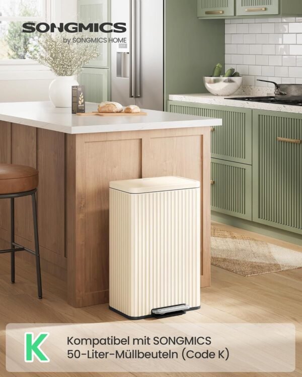 Metalinė šiukšliadėžė su pedalu ir Soft-Close dangčiu, 50 l, kreminė – SONGMICS